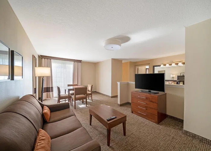 Comfort Suites Red Bluff Near I-5